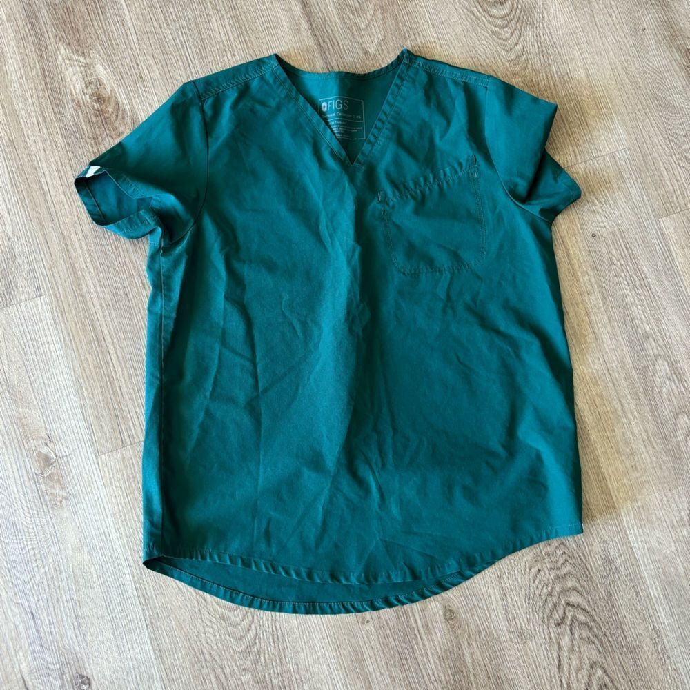 LOT of 3 FIGS scrub tops - Picture 4 of 9